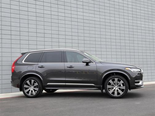 2025 Volvo XC90 Plug-In Hybrid T8 Ultra 6-Seater