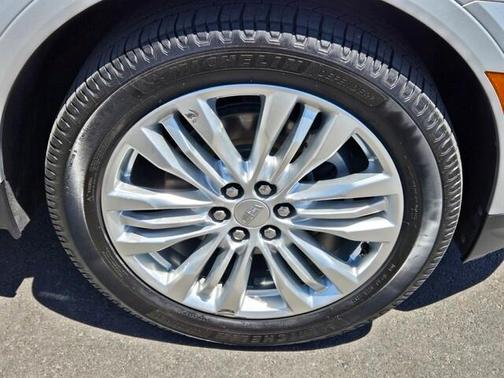 2019 Cadillac XT5 Premium Luxury