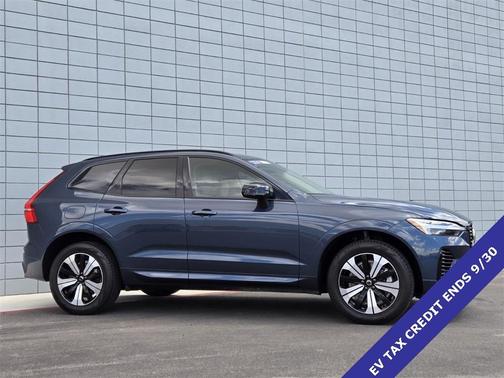 2025 Volvo XC60 Plug-In Hybrid T8 Core