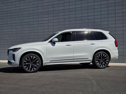 Crystal White Pearl 2026 Volvo XC90 B6 Plus 7-Seater