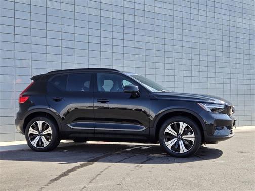 2023 Volvo XC40 Recharge Pure Electric Twin Plus