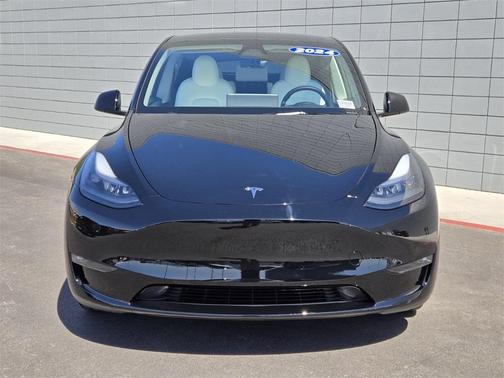 2024 Tesla Model Y Long Range