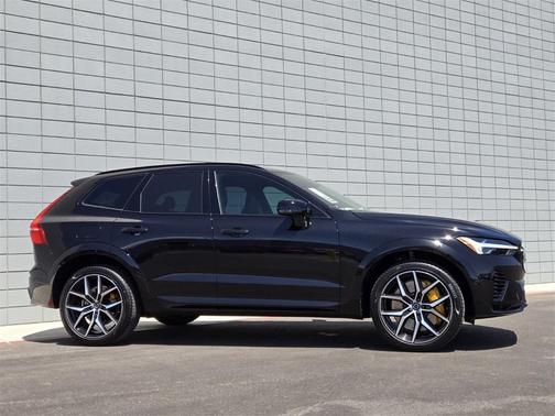 2025 Volvo XC60 Plug-In Hybrid T8 Polestar Engineered