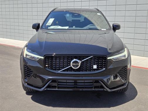 2025 Volvo XC60 Plug-In Hybrid T8 Polestar Engineered