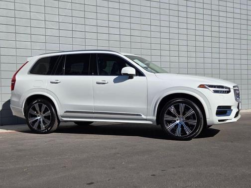 2021 Volvo XC90 Recharge Plug-In Hybrid T8 Inscription 7 Passenger