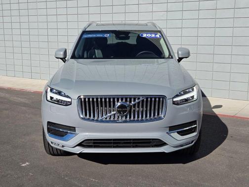 2024 Volvo XC90 B5 Plus Bright Theme