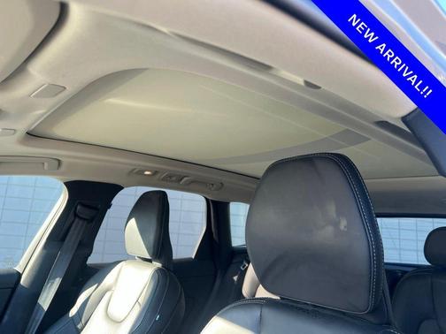 Silver 2024 Volvo XC60 B5 Ultimate Dark Theme