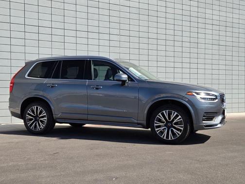 Osmium Gray Metallic 2020 Volvo XC90 Hybrid T8 Momentum 6 Passenger