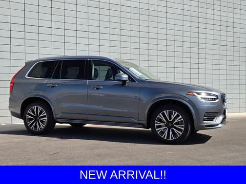 2020 Volvo XC90 Hybrid T8 Momentum 6 Passenger