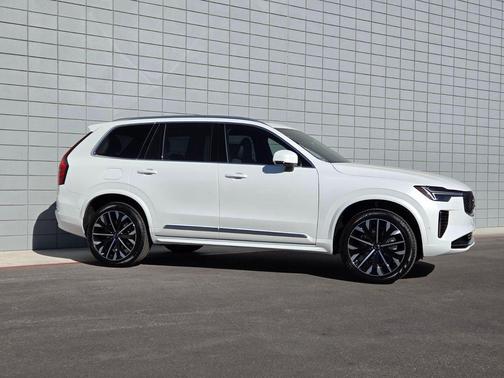 2026 Volvo XC90 B5 Plus 7-Seater
