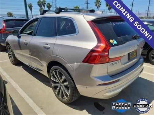 2023 Volvo XC60 B5 Ultimate Bright Theme