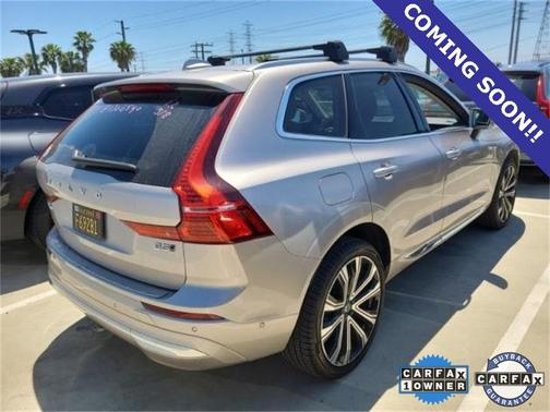 2023 Volvo XC60 B5 Ultimate Bright Theme
