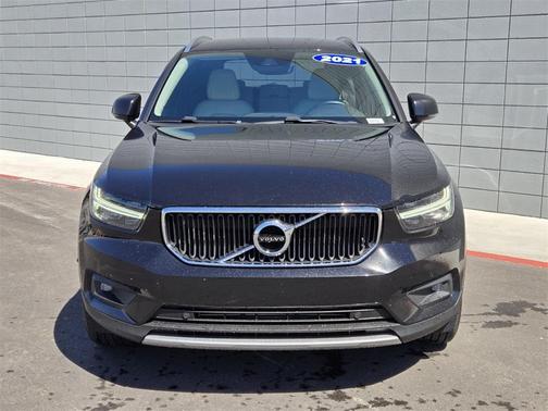 2021 Volvo XC40 T5 Momentum