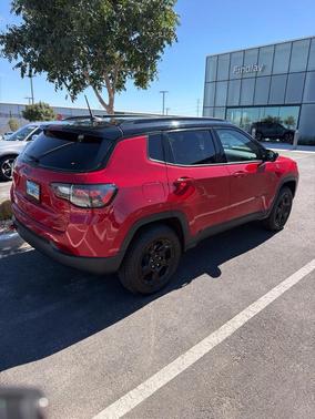 Redline Pearlcoat 2023 Jeep Compass Trailhawk