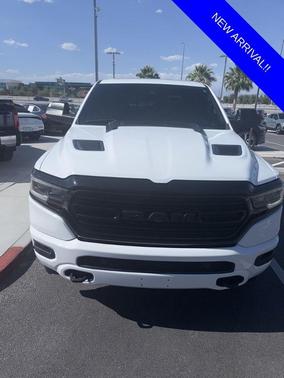 Bright White Clearcoat 2023 RAM 1500 Limited