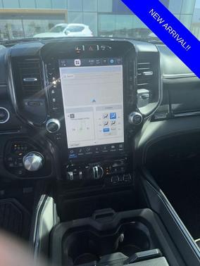 Bright White Clearcoat 2023 RAM 1500 Limited