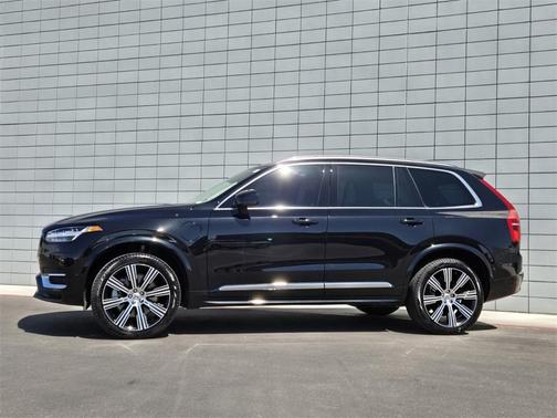 2025 Volvo XC90 Plug-In Hybrid T8 Plus 6-Seater
