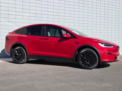 2022 Tesla Model X Base