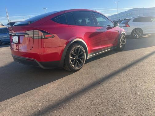 2022 Tesla Model X Base