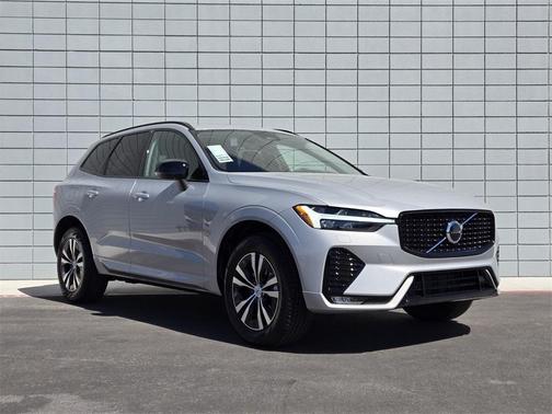 2025 Volvo XC60 B5 Core