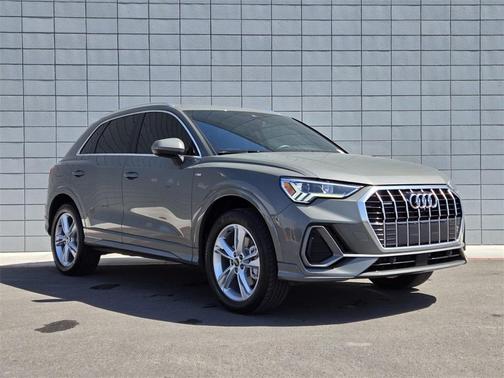 2022 Audi Q3 45 S line Premium