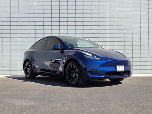 2023 Tesla Model Y Long Range