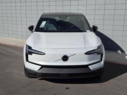 2026 Volvo EX30 Twin Motor Ultra