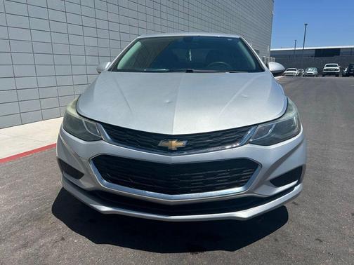 Silver Ice Metallic 2017 Chevrolet Cruze LT