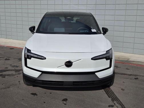Crystal White 2026 Volvo EX30 Twin Motor Plus