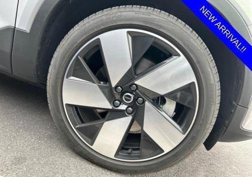 2024 Volvo XC40 Recharge Pure Electric Twin Plus