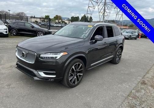 2023 Volvo XC90 B5 Plus