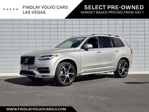 2017 Volvo XC90 T5 Momentum
