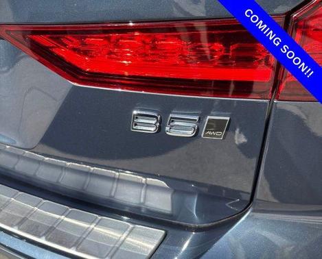 2023 Volvo V60 Cross Country B5 Plus