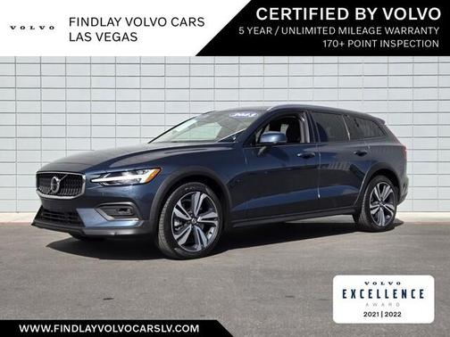 2023 Volvo V60 Cross Country B5 Plus