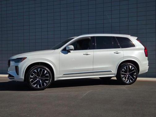 2026 Volvo XC90 B6 Ultra 6-Seater