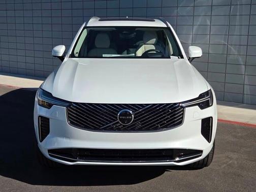 2026 Volvo XC90 B6 Ultra 6-Seater