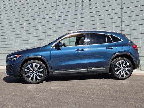 2023 Mercedes-Benz GLA 250 Base 4MATIC