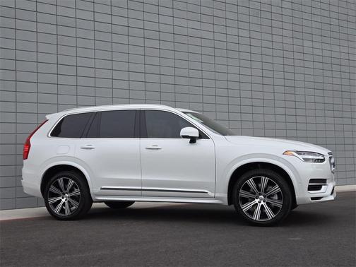 2025 Volvo XC90 Plug-In Hybrid T8 Ultra 7-Seater