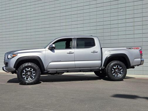 2020 Toyota Tacoma 
