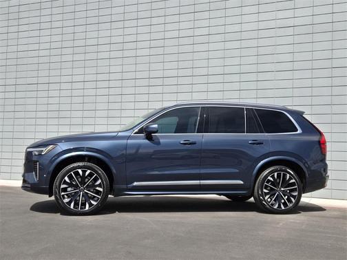 2025 Volvo XC90 B6 Plus 7-Seater