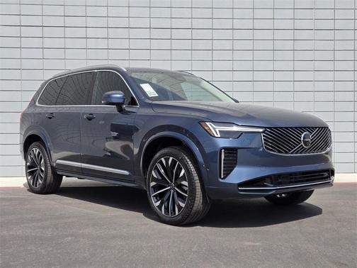 2025 Volvo XC90 B6 Plus 7-Seater