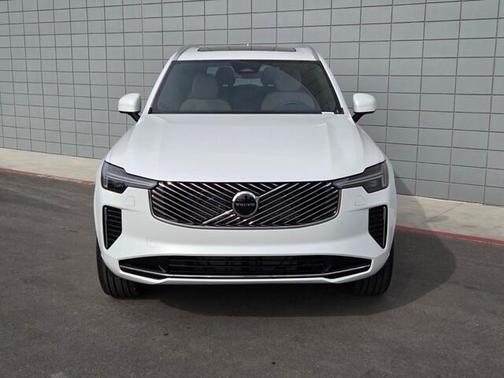 2026 Volvo XC90 B5 Core