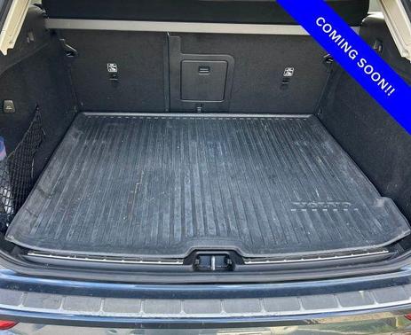 2023 Volvo XC60 B5 Ultimate Bright Theme