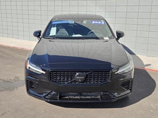 2024 Volvo S60 Recharge Plug-In Hybrid T8 Plus Black Edition