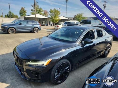 2024 Volvo S60 Recharge Plug-In Hybrid T8 Plus Black Edition
