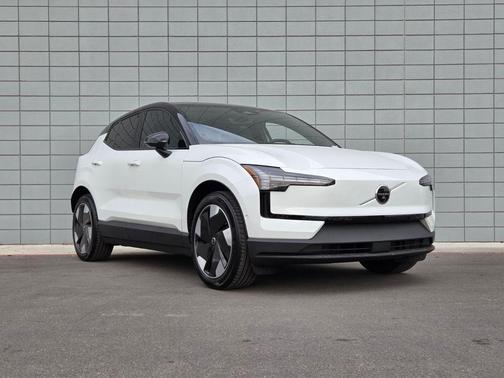 Crystal White 2026 Volvo EX30 Twin Motor Ultra