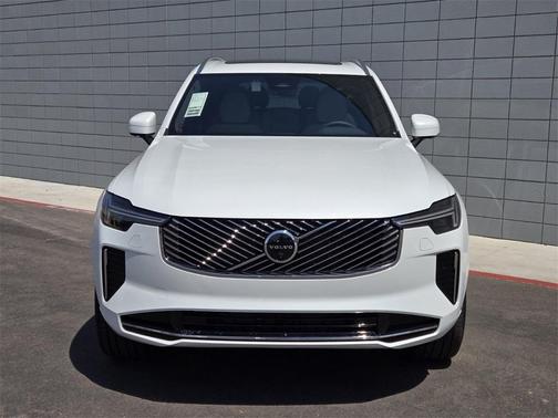 2025 Volvo XC90 B6 Plus 7-Seater