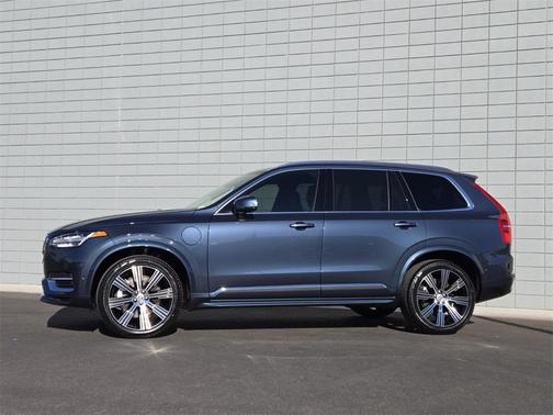 2025 Volvo XC90 Plug-In Hybrid T8 Ultra 6-Seater