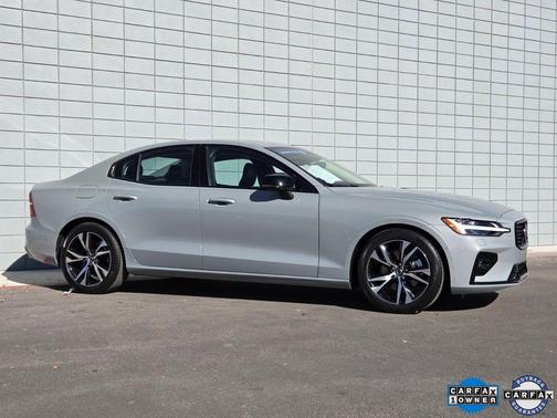 2025 Volvo S60 B5 Plus