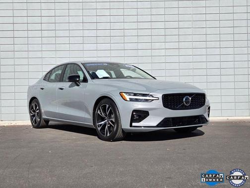 2025 Volvo S60 B5 Plus